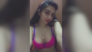 Fatima thair the real slut ????