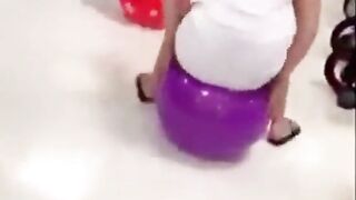 Bouncy Butts