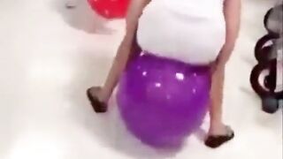 Unintended Glimpses of Butt: Bouncy Butts #2