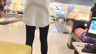 Unintended Glimpses of Butt: Not good at bowling #4