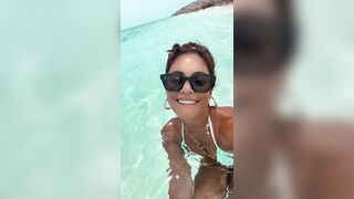 Vanessa Hudgens: Vacay throwback #4