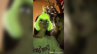 Victoria Justice: Vic the Grinch #4