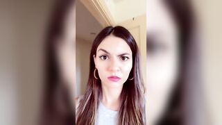 Victoria Justice: Eye Brow Wave is Back #3