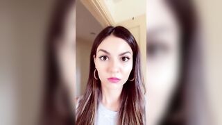 Victoria Justice: Eye Brow Wave is Back #4