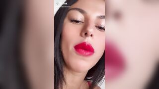 Victoria Villarroel: TikTok №3 #2