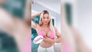 Vivi Winkler: Self breast exam! ♥️♥️♥️♥️ #3