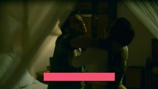 Kahaani: Isha Talwar hot scene from Mirzapur 2 #4