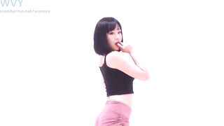 Waveya: Twerk video on YT #2