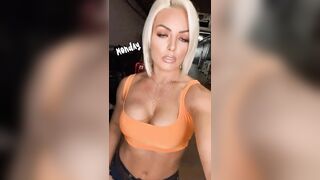 Wrestle With The Plot: Mandy Rose hot dayum #2