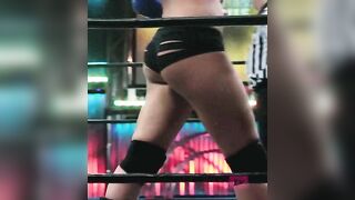 Tessa Blanchard getting rid of a wedgie