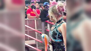 Wrestle With The Plot: Alexa Bliss Entrance Fan POV ♥️♥️ [SummerSlam 2021] #4