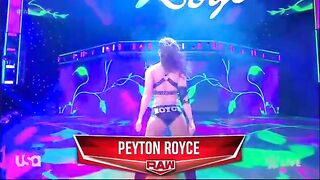 Peyton Royce sexy entrance