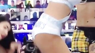 Wrestle With The Plot: Peyton Royce’s ass from Payback #3