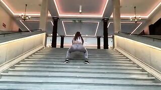 Yanet Garcia: Stair workout #4