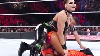 Zelina Vega: Rhea Ripley folding Zelina #4