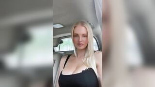 Jiggle in Car 1